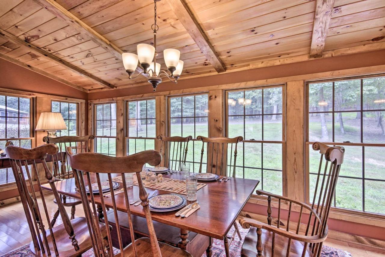 Creekside Berkeley Springs Cabin On 35 Acres! Eksteriør billede