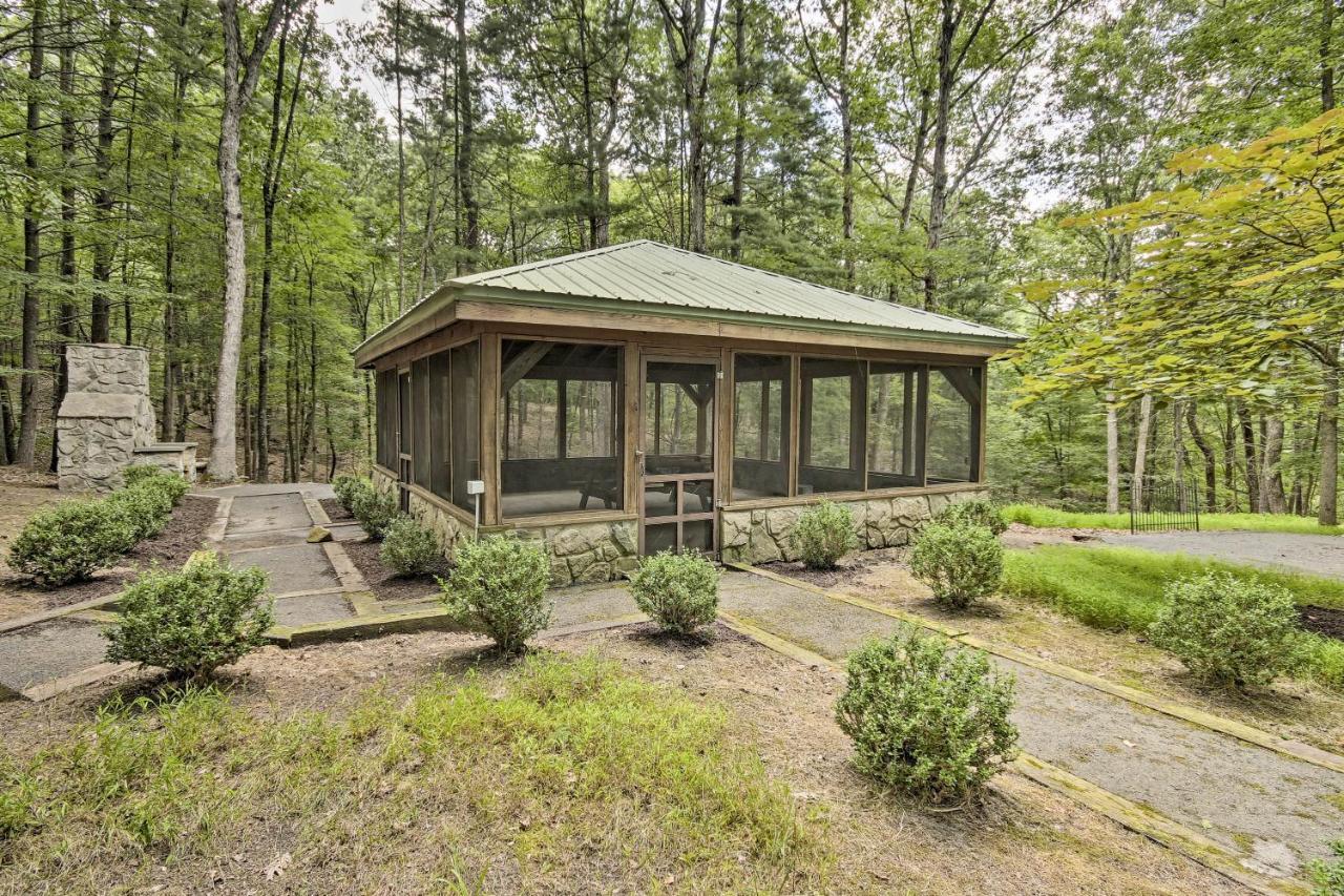 Creekside Berkeley Springs Cabin On 35 Acres! Eksteriør billede