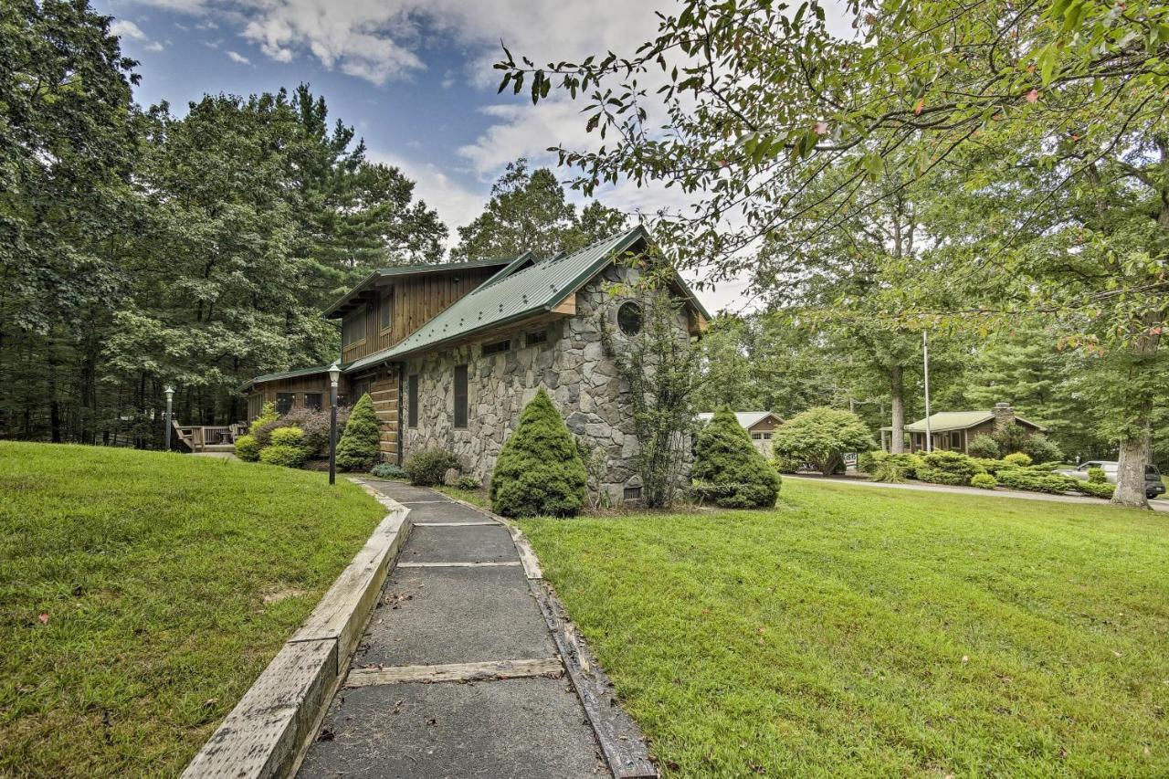 Creekside Berkeley Springs Cabin On 35 Acres! Eksteriør billede